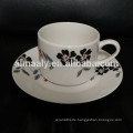 Einfaches Design Keramik Tee Tasse und Untertasse gesetzt